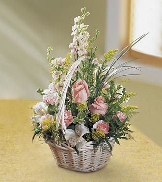 FTD  Blushing Beauty Basket