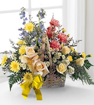 FTD  Loving Remembrance Basket